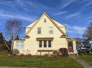 63 Gay St, Rockland, ME 04841