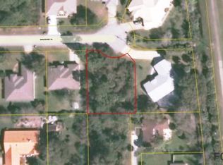 6 Wavering Place, Palm Coast, FL 32164