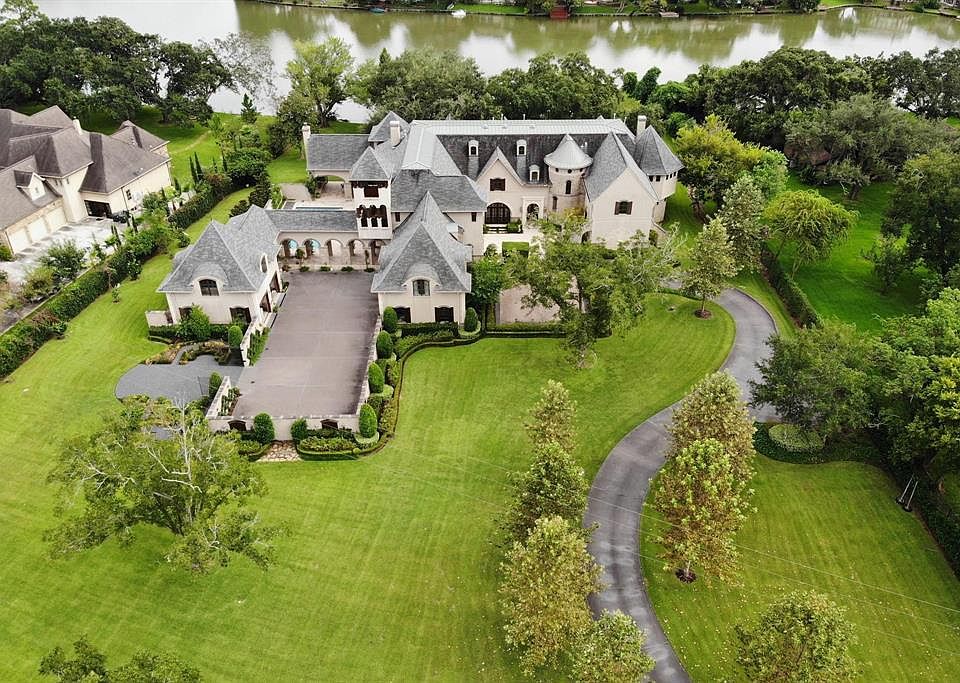 1st image of 1306 Horseshoe Dr