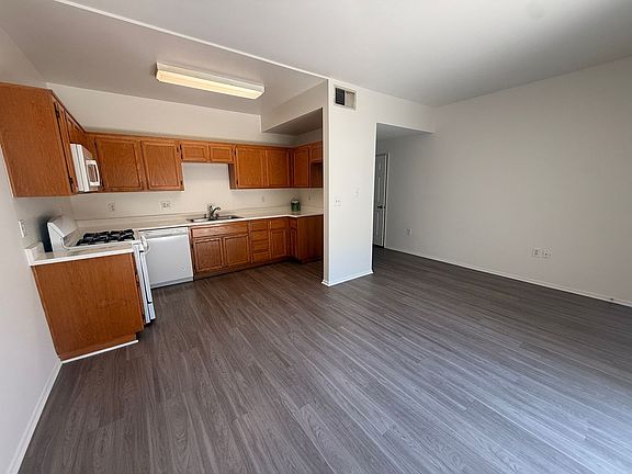 2nd image of 12950 Hartland St APT 108