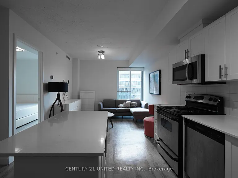 100 Bond St E #1002 — Photo 7