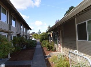 1649 NE Barberry Dr APT 13, Hillsboro, OR