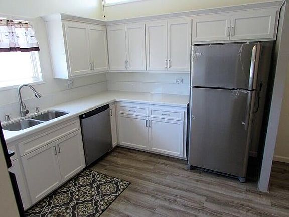 4th image of 4018 Mount Blackburn Ave