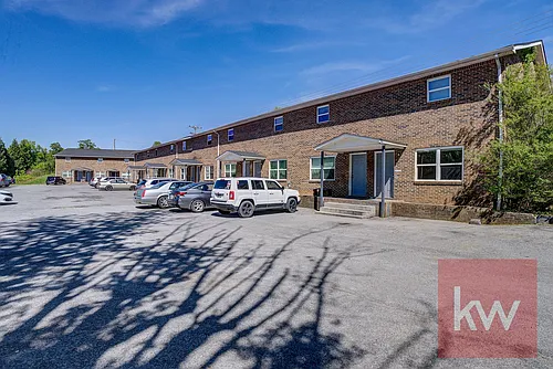 705 W Broadway St Photo 1