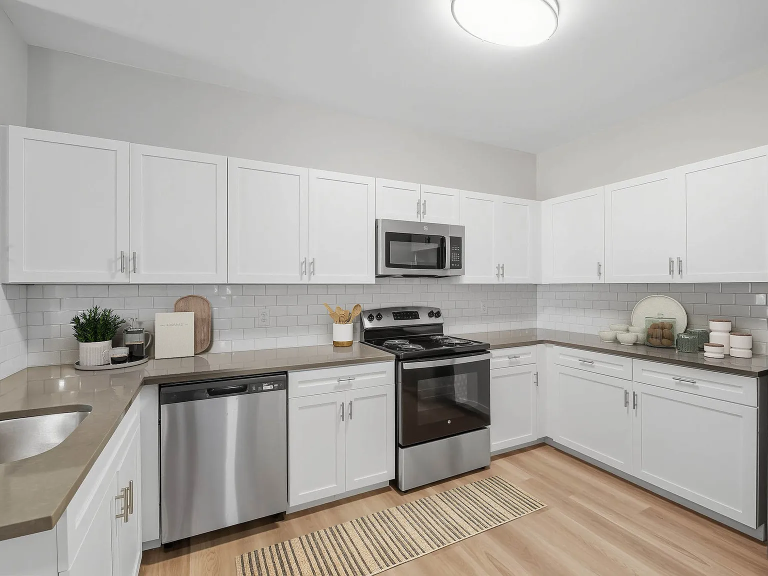 RiverBend at Wappingers Falls Apartments — Photo 2