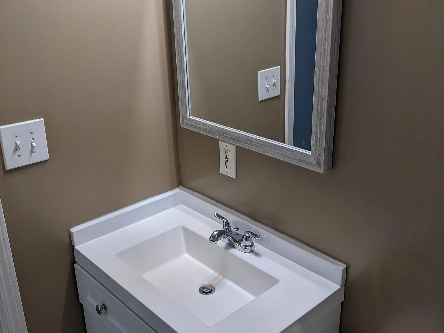 2 bed, 800 sqft, $950 — Photo 3