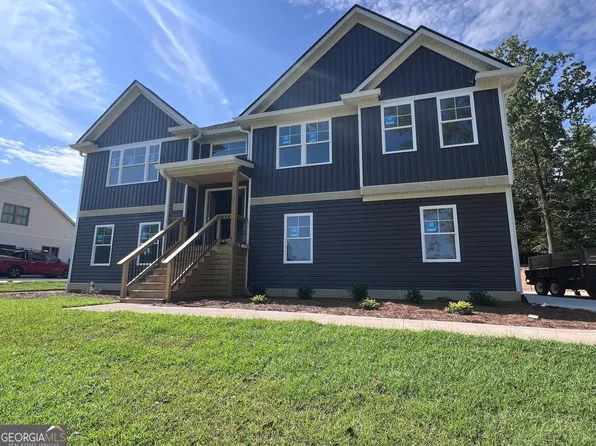 330 W Lakeview Dr, Milledgeville, GA 31061