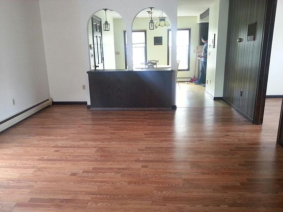 3rd image of 1116 Whalley Ave #2
