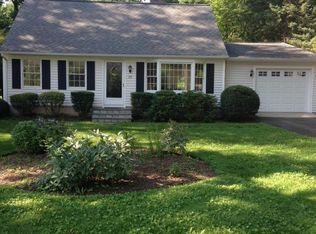 29 Summit Rd, Riverside, CT 06878