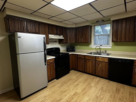 2nd image of 1533 Ross Ave