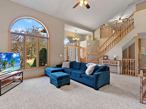 2nd image of 9335 Parkside Dr