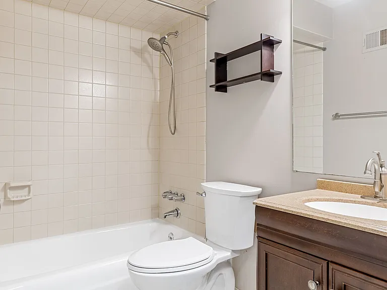 3844 Robert Ave — Photo 10