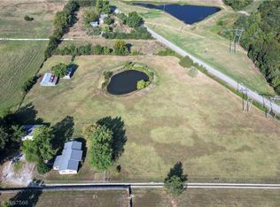18943 E Black Oak Rd, Fayetteville, AR 72701