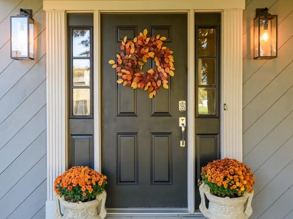303 Countryview Dr, Bryn Mawr, PA 19010