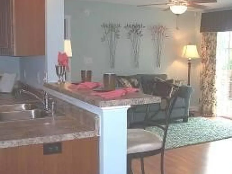 206 Capstone Dr #203 — Photo 3