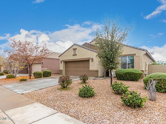 2nd image of 41179 W Curtis Ln