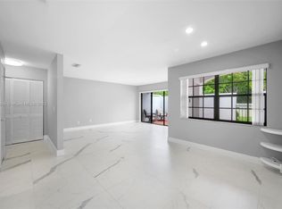 20904 Leeward Ct APT 222-2, Aventura, FL 33180