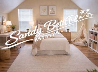 300 Glade Springs Rd #B, La Follette, TN 37766