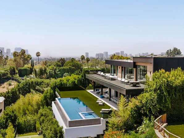 1140 Summit Dr, Beverly Hills, CA 90210