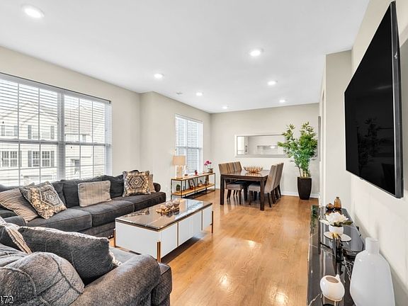 4th image of 85 Sowers Drive