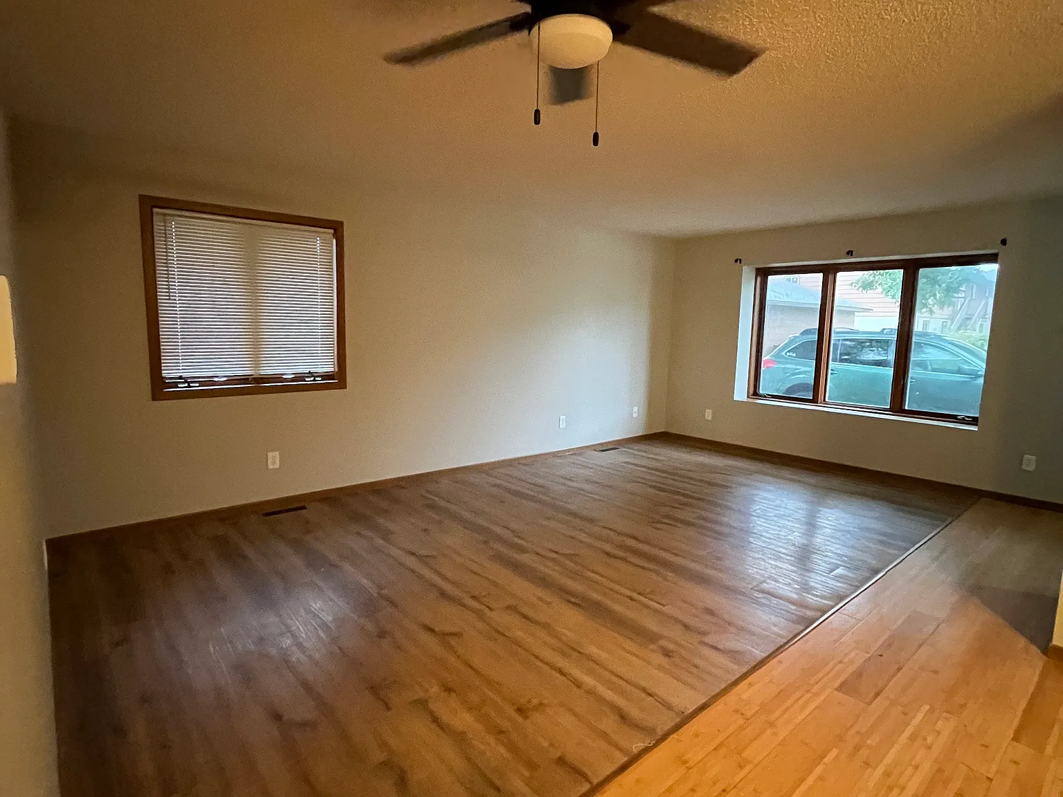 2 bed, 1100 sqft, $1,399 — Photo 4