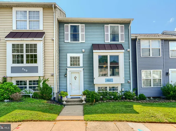 862 Gaming Sq, Hampstead, MD 21074
