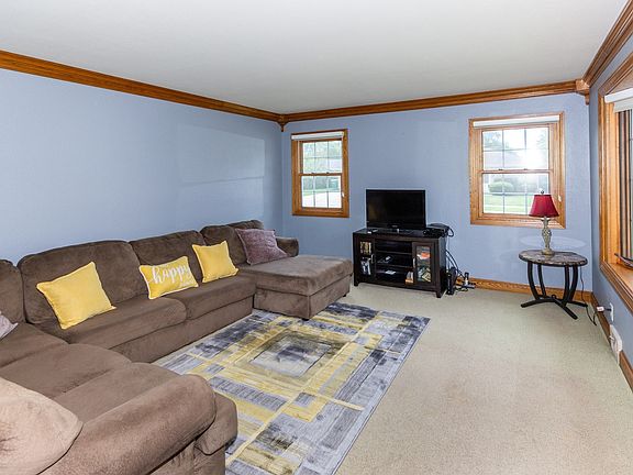 2nd image of 1000 Alann Dr