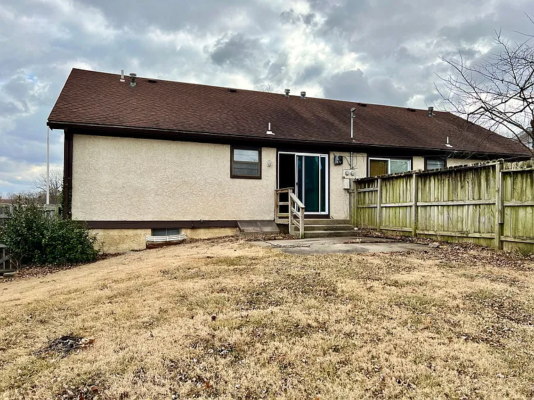 2342 S Crysler Ave — Photo 17