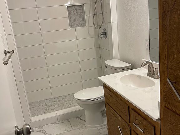 2nd image of 1702 Kirk Ave APT 101