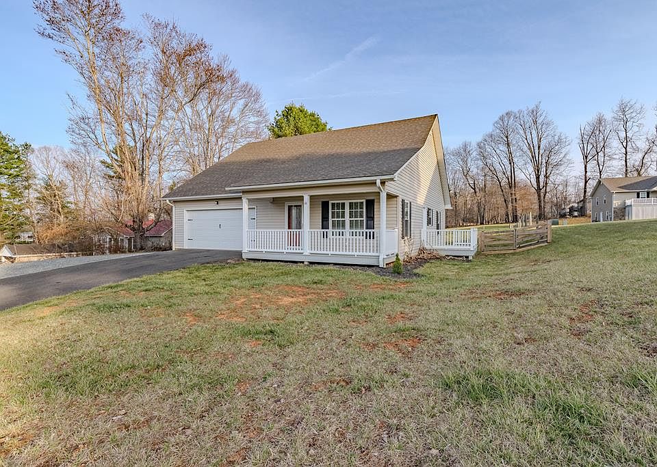 1st image of 44 Water Wheel Rd