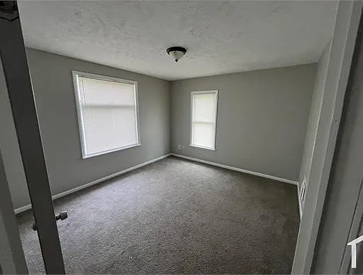 498 Gage St — Photo 13