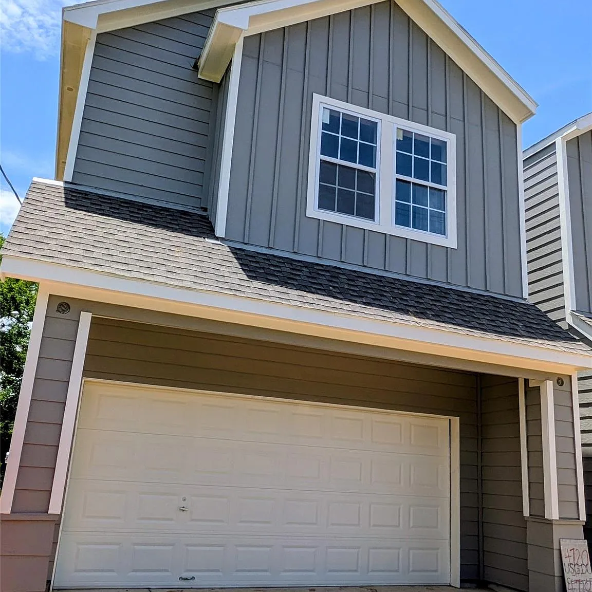 3 bed, 3.5 bath, 1664 sqft, $2,149 — Photo 2