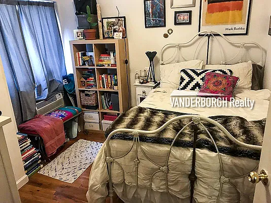 Rented by Vanderborgh Realty  | media 11