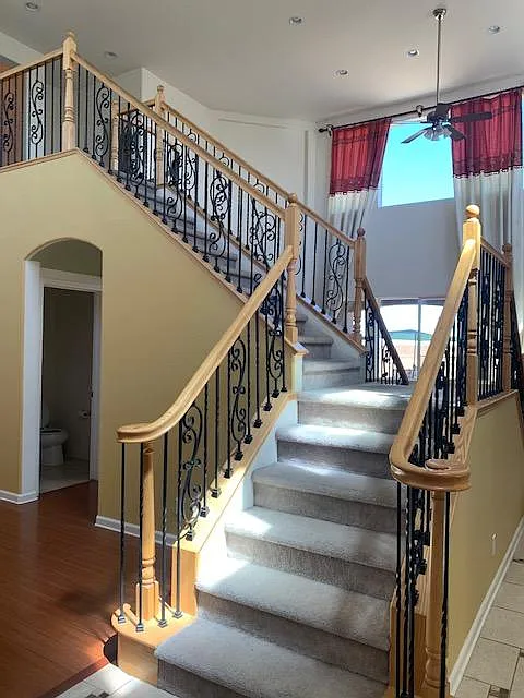 4 bed, 2.5 bath, 2818 sqft, $2,450 — Photo 2