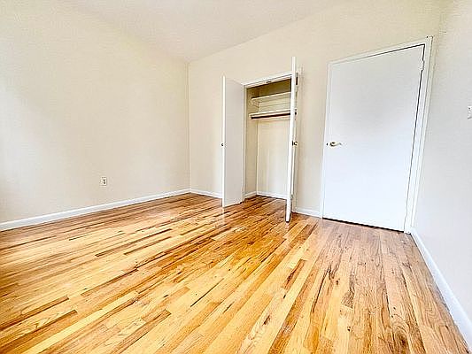 5th image of 333 E 108th St #6E
