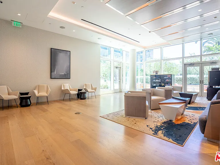 877 Francisco St #925 — Photo 22
