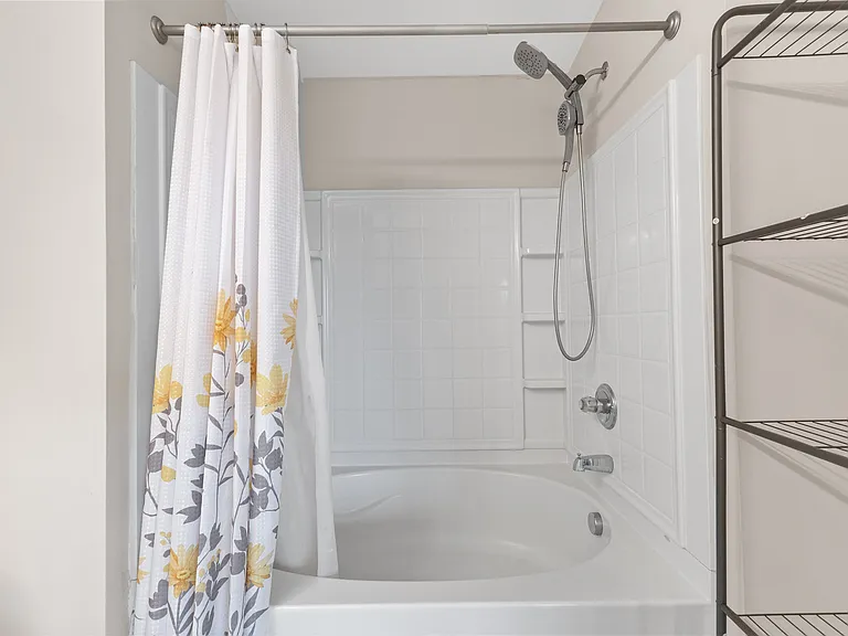 611 Carlton Commons Ln #1 — Photo 29