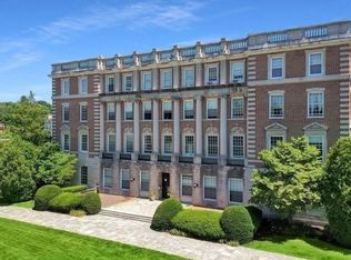 16 Balmoral St UNIT 107, Andover, MA 01810