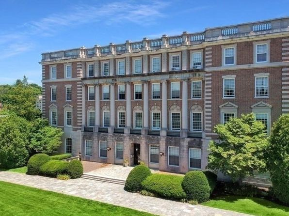 16 Balmoral St UNIT 107