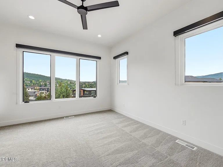 4043 W Crest Ct — Photo 39