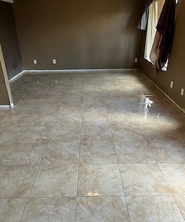 3rd image of 7361 W Denton Ln