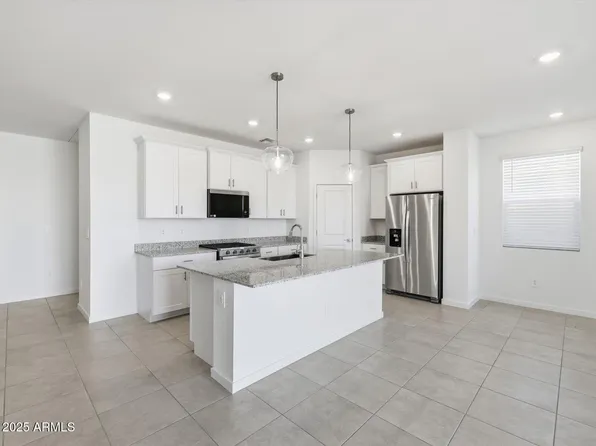 19581 N BARANO Circle, Maricopa, AZ 85138