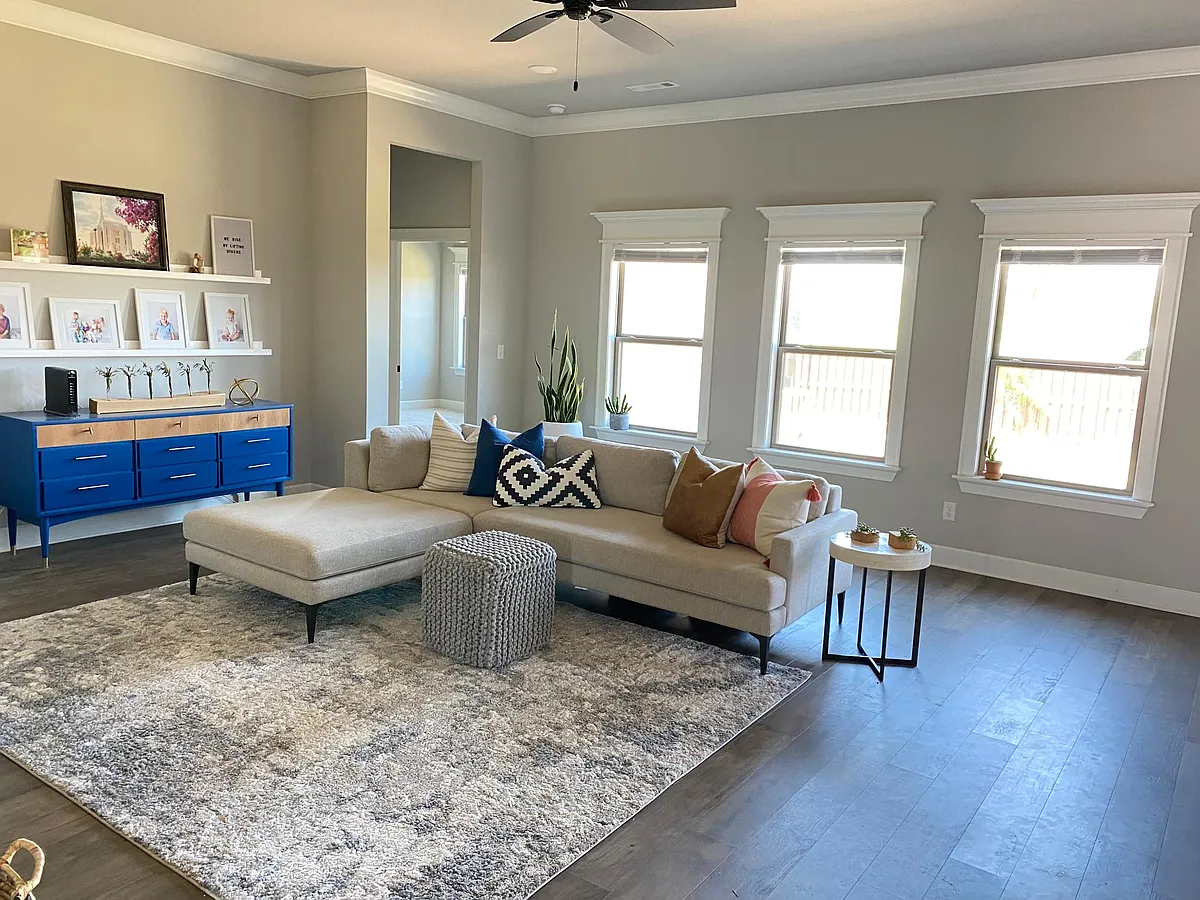 Downstairs Living Area - 1904 Edinburgh Ave