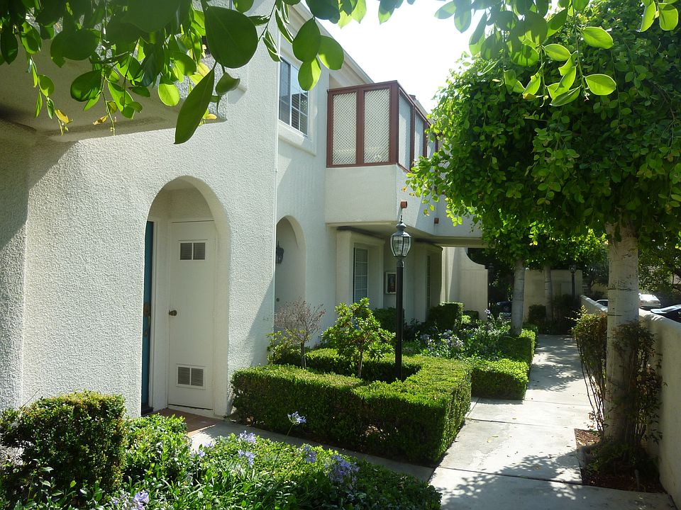 Common walkway