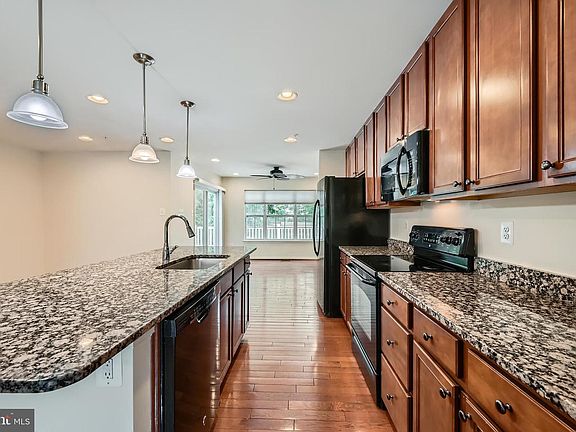 5th image of 11606 Amaralles Dr