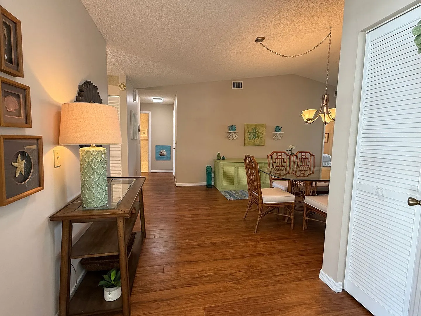 Furnished 2 BR , 2 Bath condo - with Heated Pool and Security Gate — Photo 3