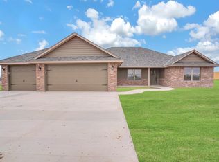 11325 SW Woodlawn Rd, Lawton, OK 73505
