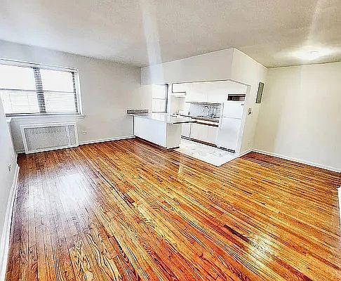 2nd image of 2514 31st Ave APT 6