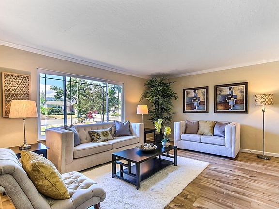 2nd image of 1498 Eddington Pl