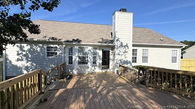 3 bed, 2.0 bath, 1572 sqft, $1,750 — Photo 2